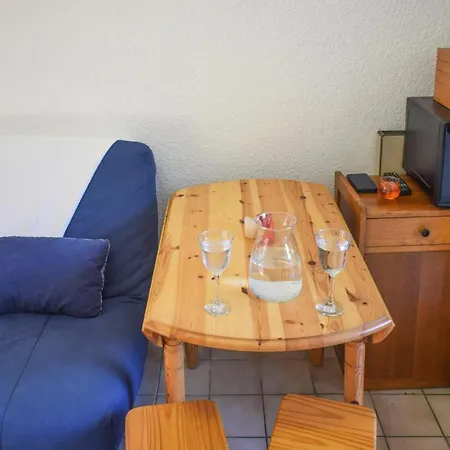 1 Bedroom Front In
