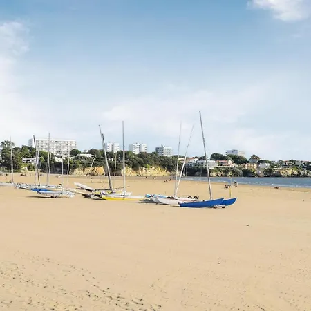 1 Bedroom Front In Royan